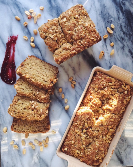 Brown Butter Banana Bread w/ peanut streusel